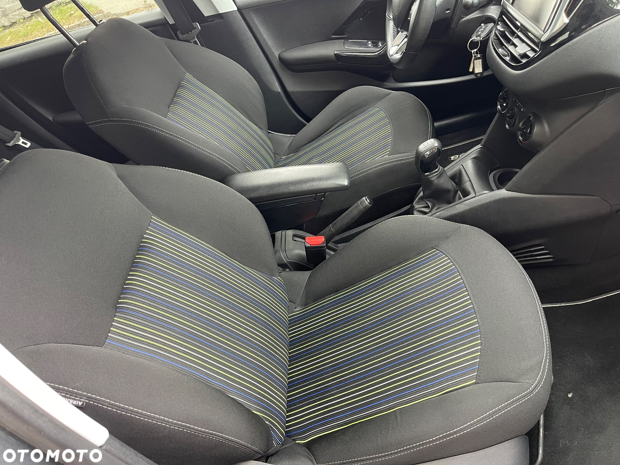 Peugeot 208 1.2 PureTech Allure - 14