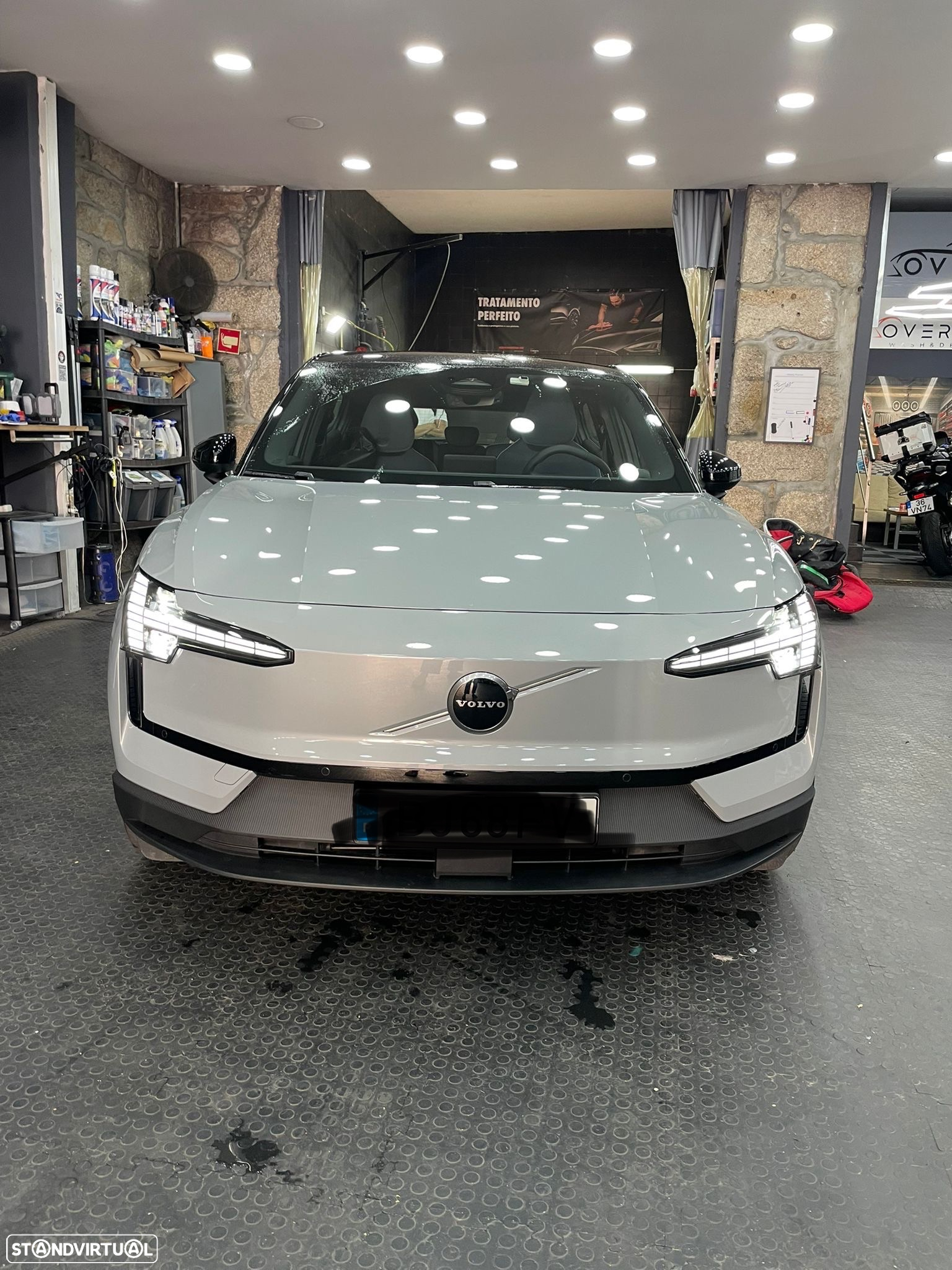 Volvo EX30 51 kWh Single Motor Core - 2