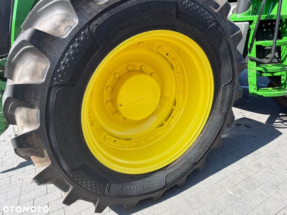 John Deere 7930 - 9