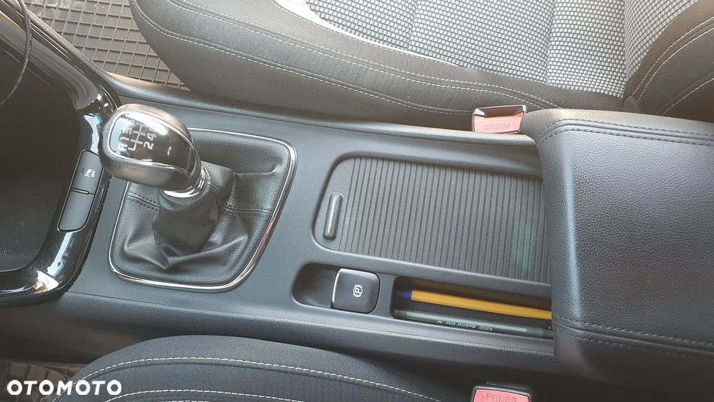 Kia ProCeed 1.6 GDI L - 25