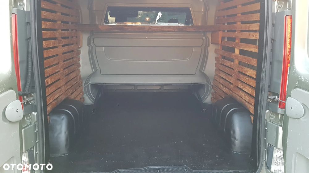 Opel Vivaro ver-2-0-tdci-titanium - 9