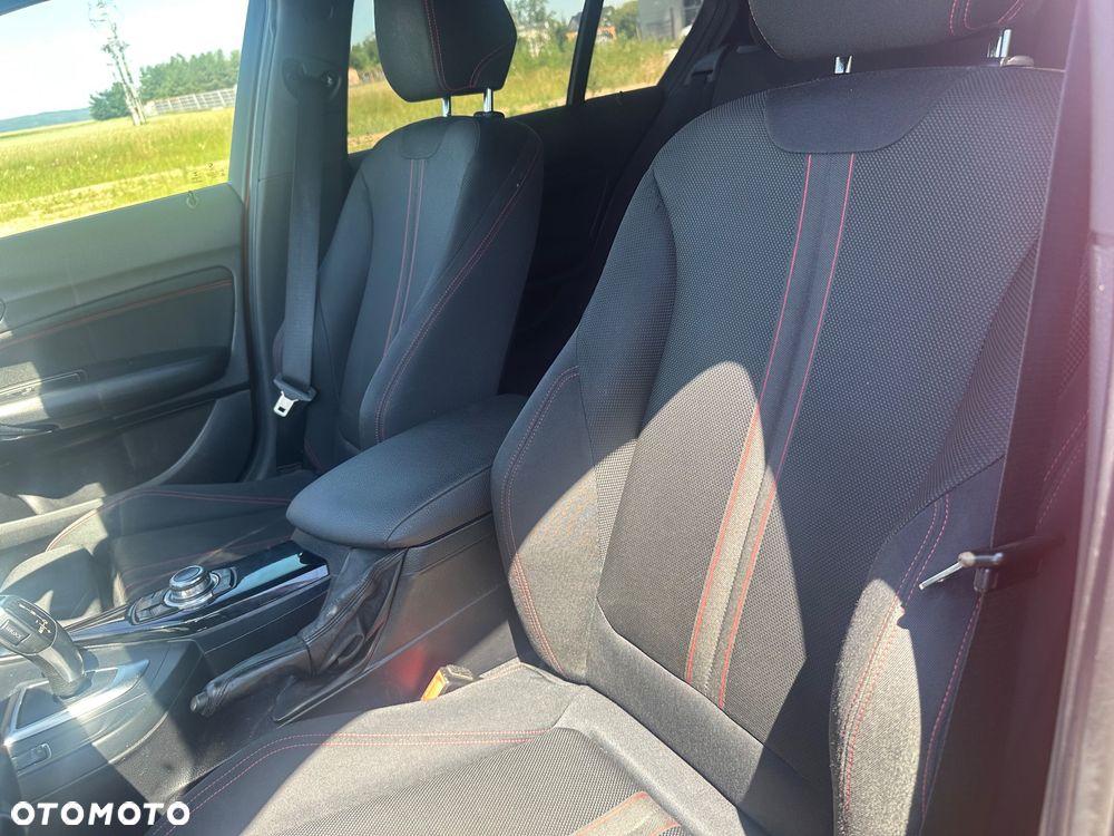 BMW Seria 1 120d Sport-Aut Sport Line - 16