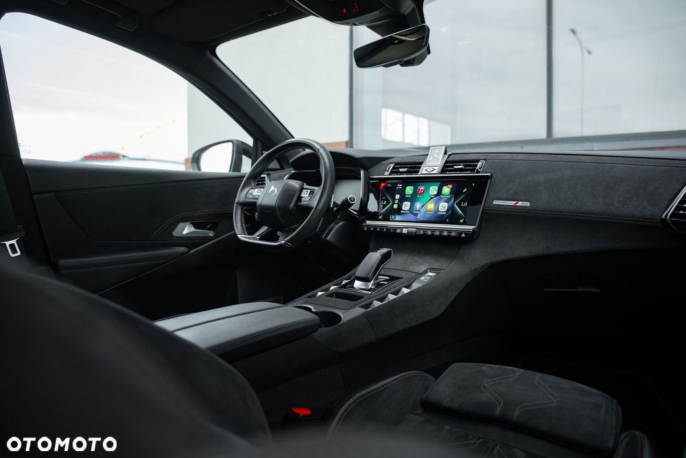 DS Automobiles DS 7 1.6 E-Tense Performance Line + - 29