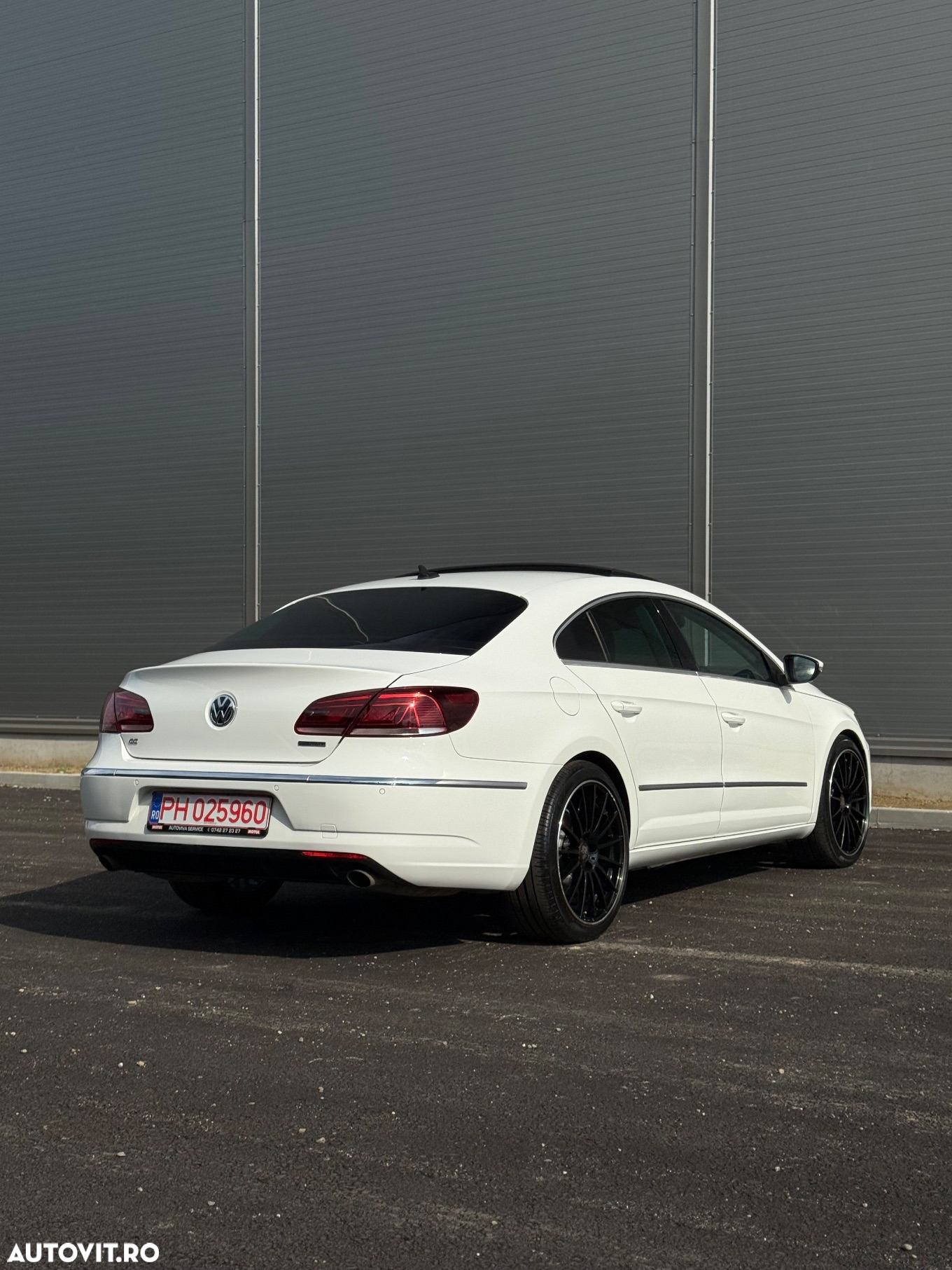 Volkswagen Passat CC 2.0 TDI 4Motion BlueMotion Technology DSG - 11
