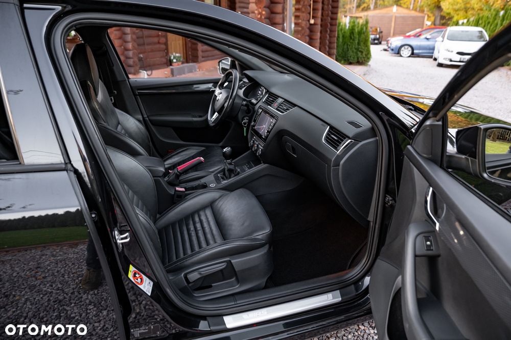 Skoda Octavia 2.0 TDI RS - 22