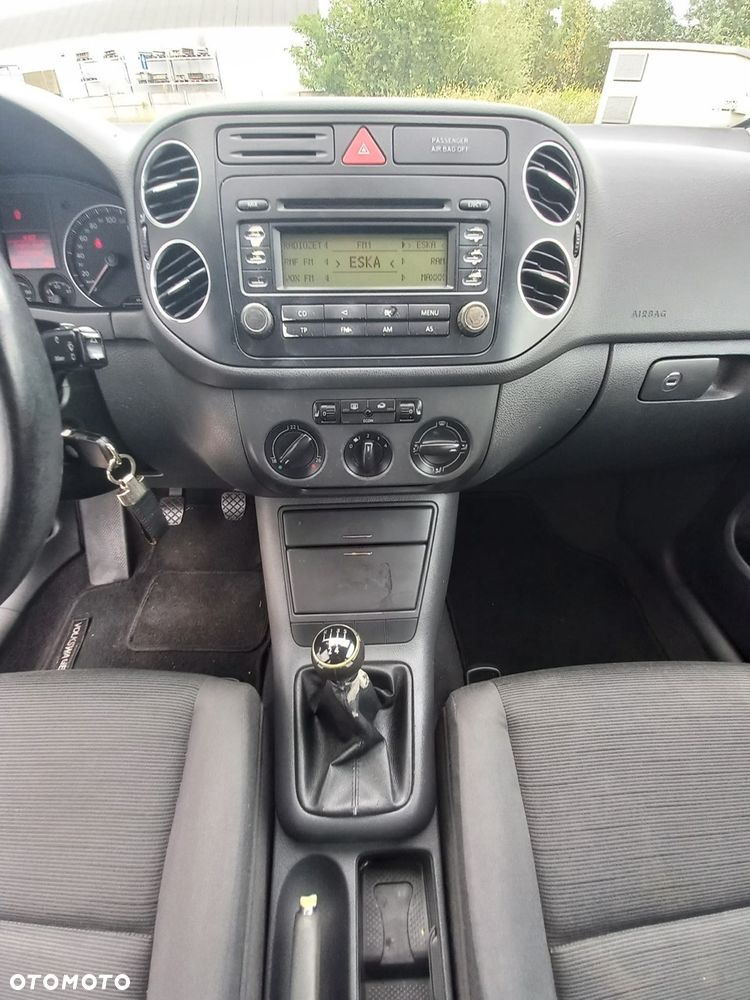 Volkswagen Golf Plus - 24