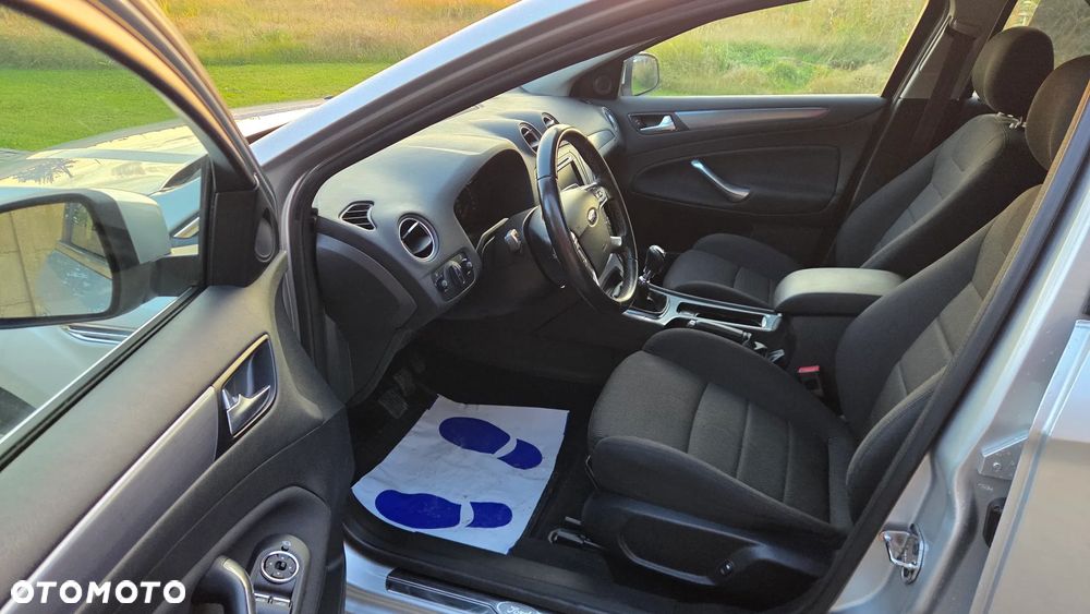 Ford Mondeo Turnier 2.0 TDCi Titanium - 20