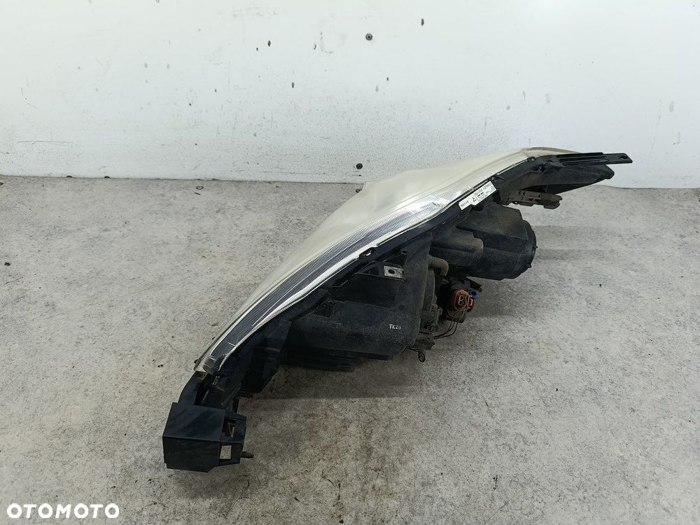 LAMPA PRZÓD PRAWA XENON MAZDA 5 I C235-51030 P5117R  STANLEY - 5