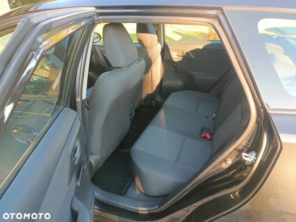 Toyota Auris 1.6 Classic Plus - 10