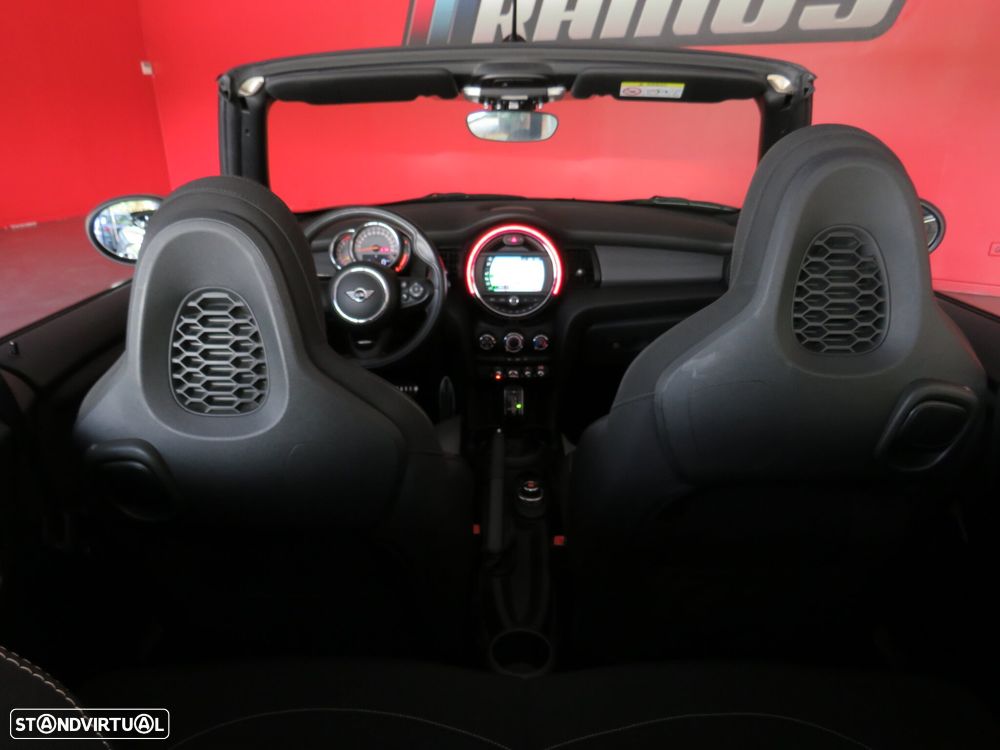MINI Cabrio Cooper Premium Extra JCW Auto - 20