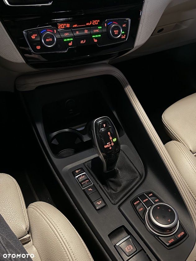 BMW X2 xDrive20i Advantage Plus - 17