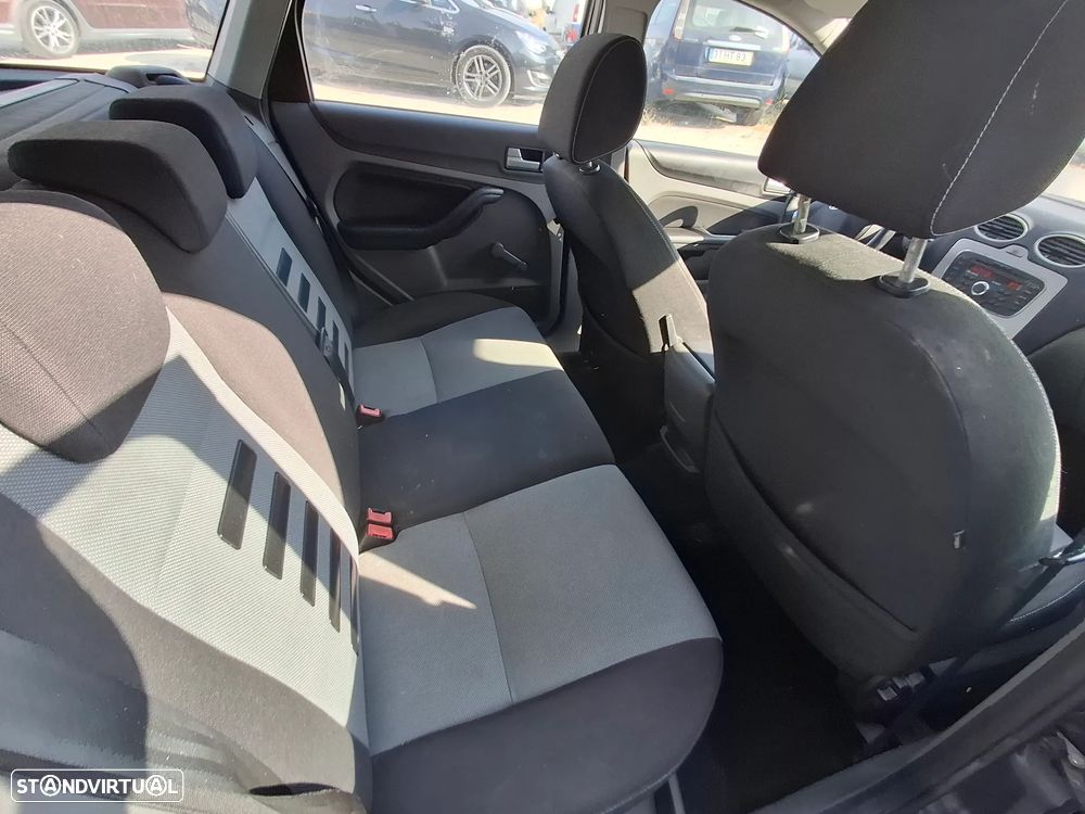 Ford Focus SW 1.6 TDCi ECOnetic - 12