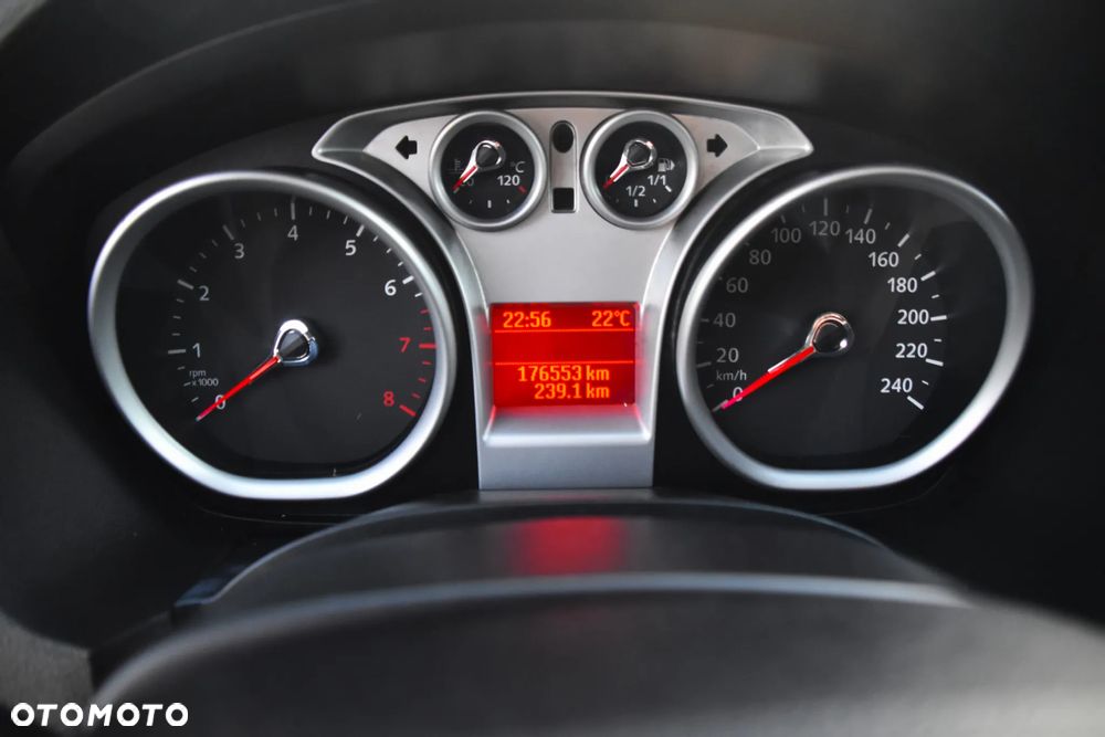 Ford Kuga 2.5 4x4 White Magic - 18