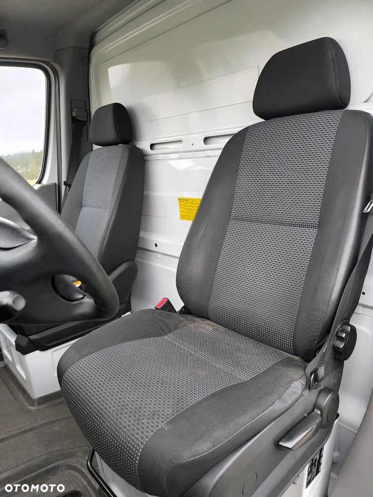 Mercedes-Benz Sprinter - 5