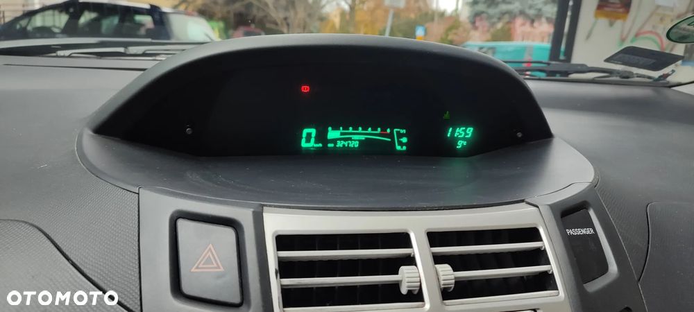 Toyota Yaris 1.4 D-4D Luna - 3