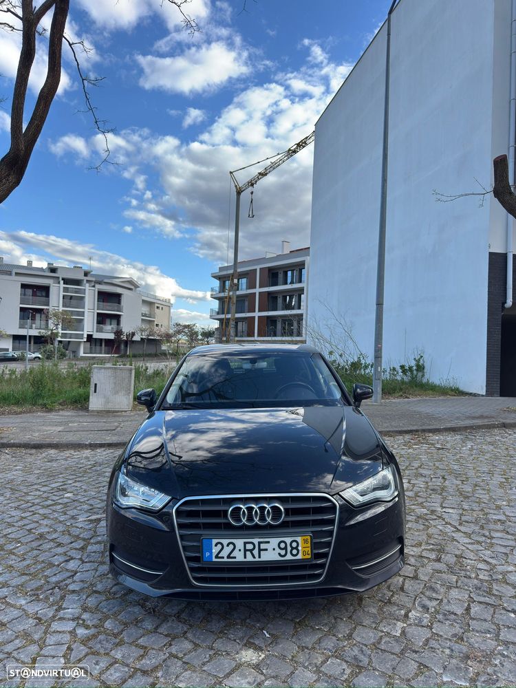 Audi A3 Sportback 1.6 TDI Attraction - 3