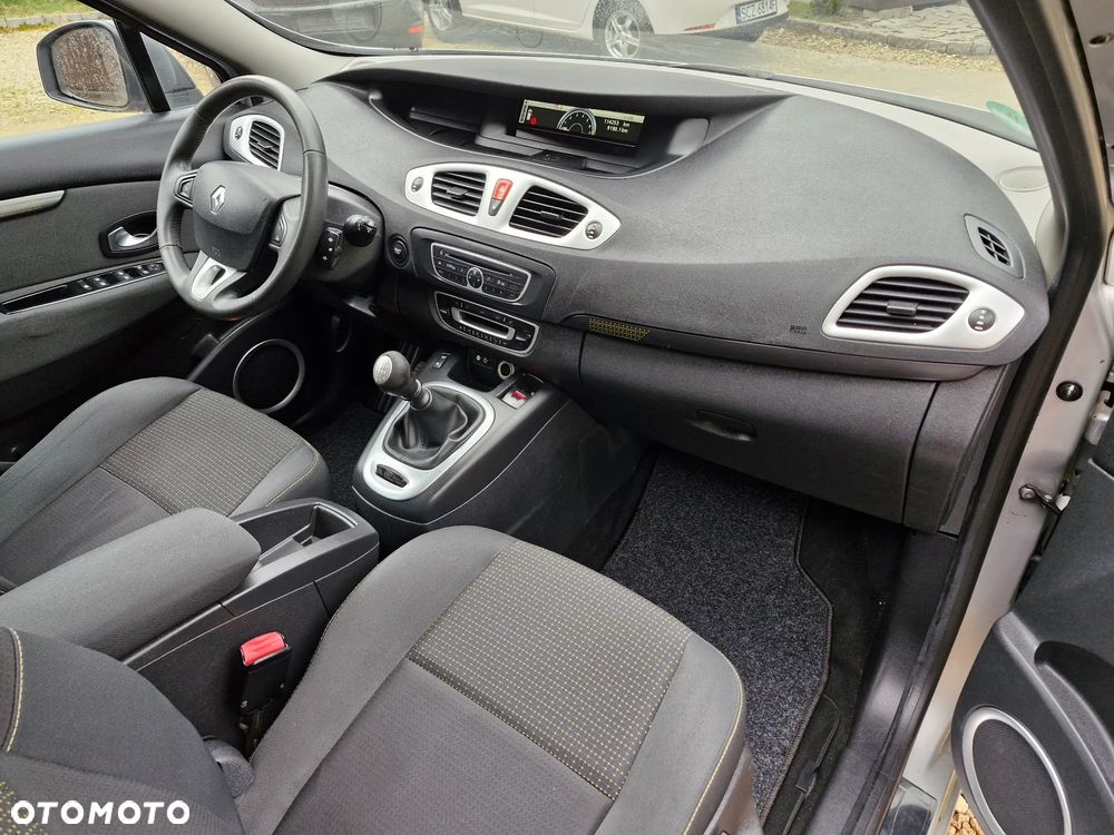 Renault Scenic 1.6 16V Authentique - 7