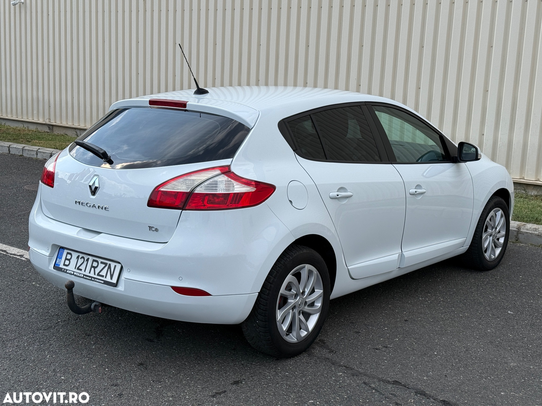 Renault Megane ENERGY TCe 130 BUSINESS - 6