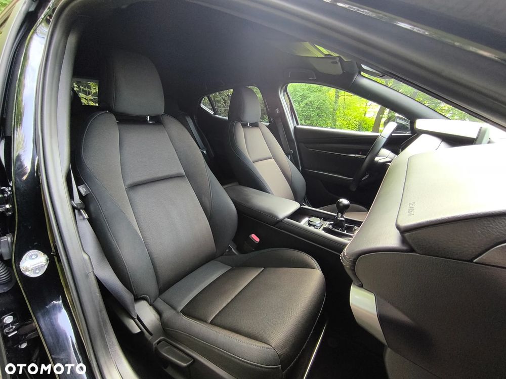 Mazda 3 e-SKYACTIV-G 122 M HYBRID EXCLUSIVE-LINE - 27