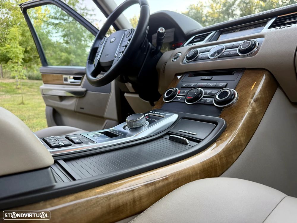 Land Rover Range Rover Sport 3.0 SDV6 HSE - 38