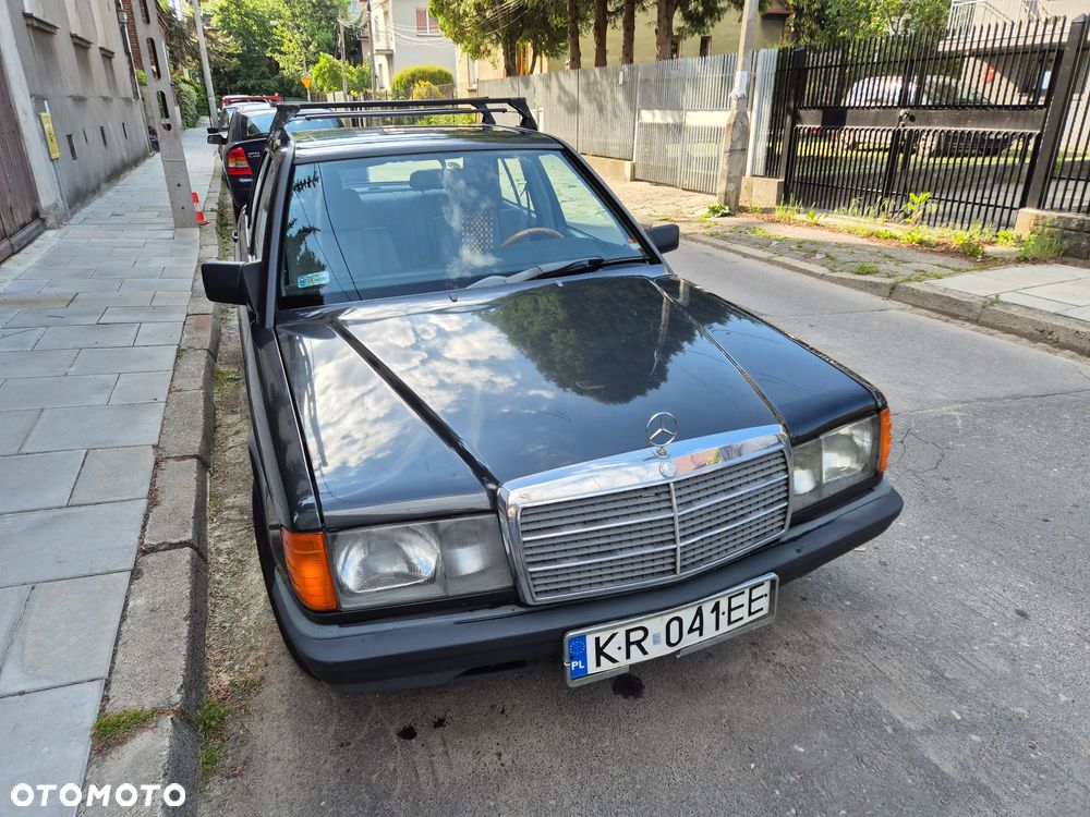 Mercedes-Benz W201 (190) - 6