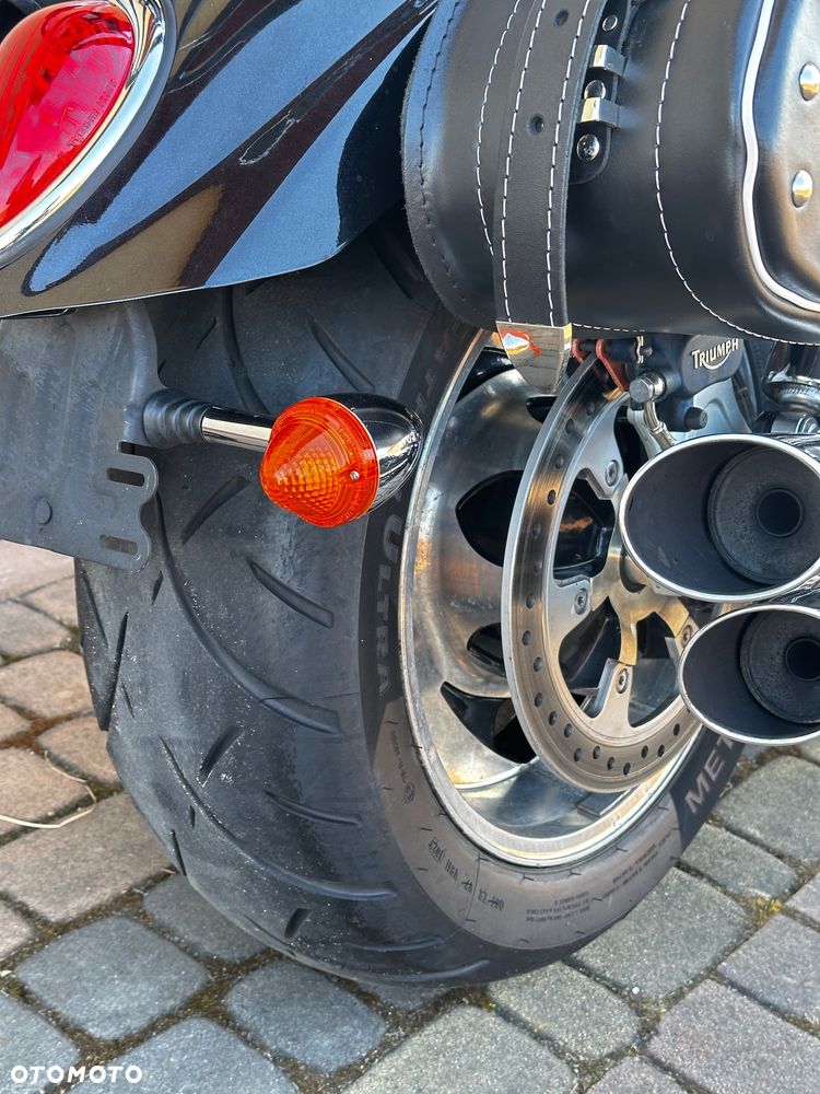 Triumph Rocket - 9