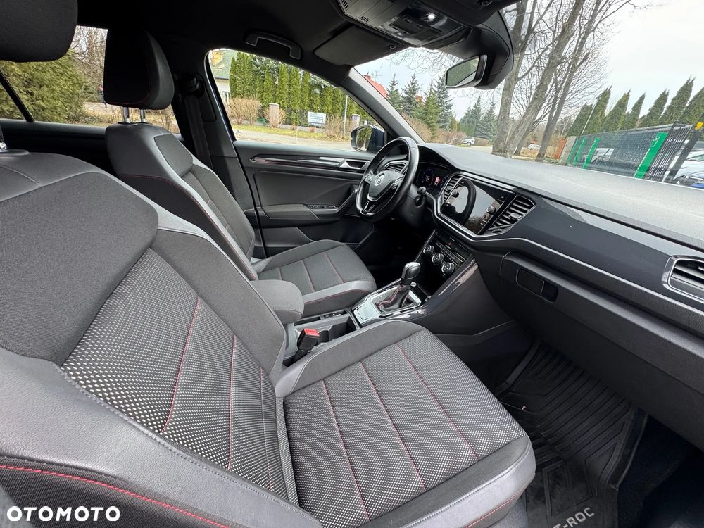Volkswagen T-Roc - 18