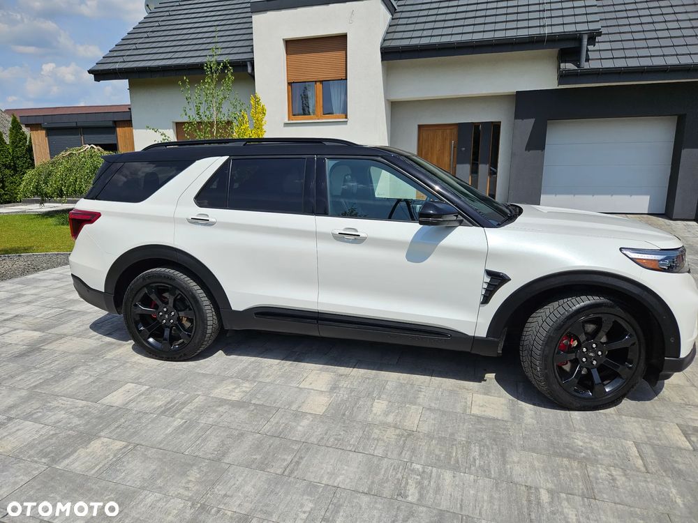 Ford Explorer - 4