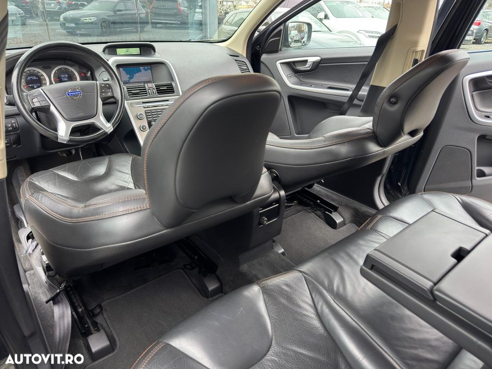 Volvo XC 60 D5 AWD Aut. Momentum - 15