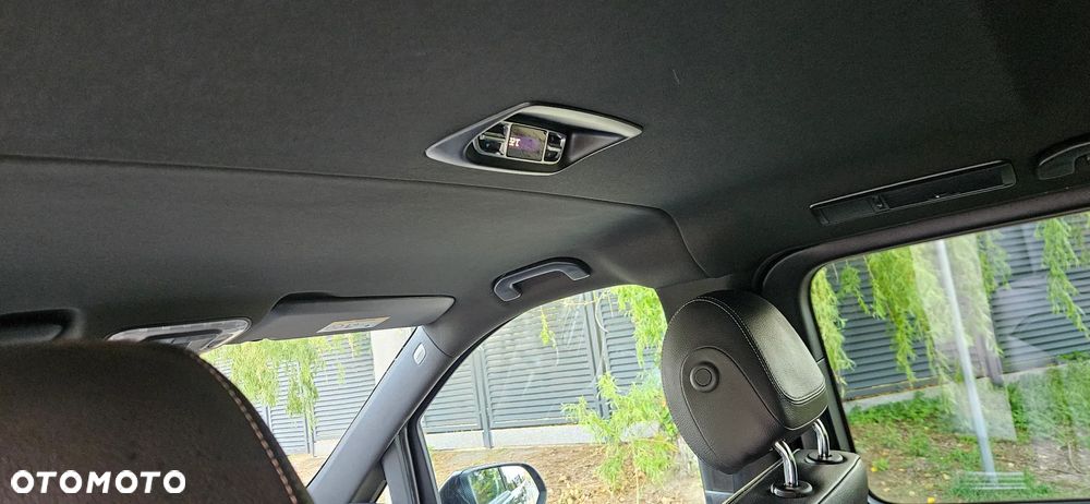 Mercedes-Benz Klasa V 220 d Avantgarde 9G-Tronic - 21