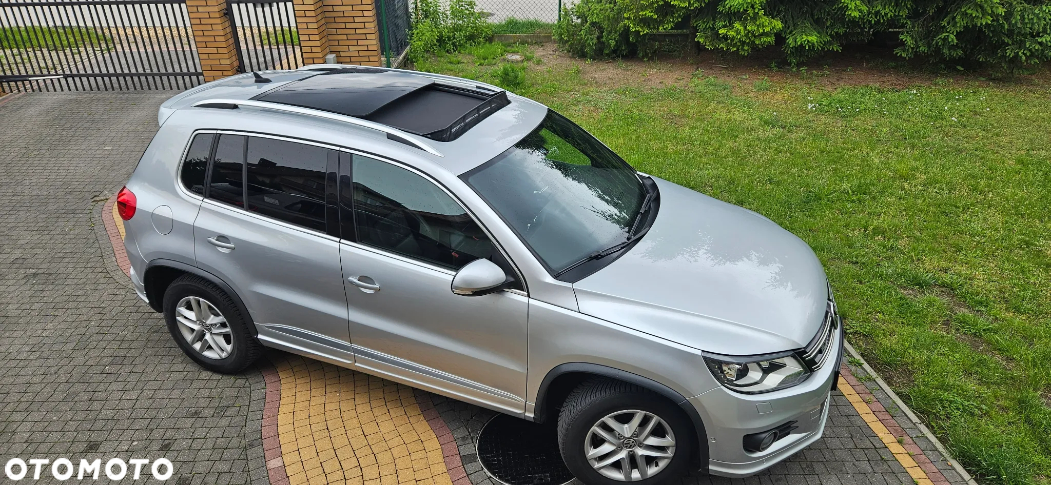 Volkswagen Tiguan 2.0 TDI 4Mot Perfectline R-Style - 14