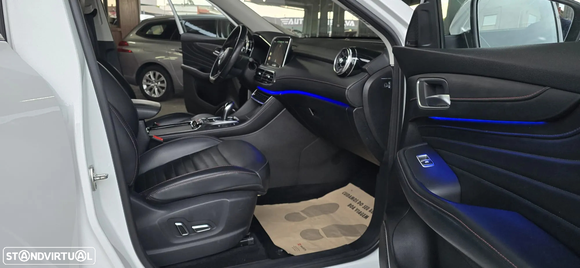 MG EHS 1.5 T-GDI Plug-in Hybrid Luxury - 44