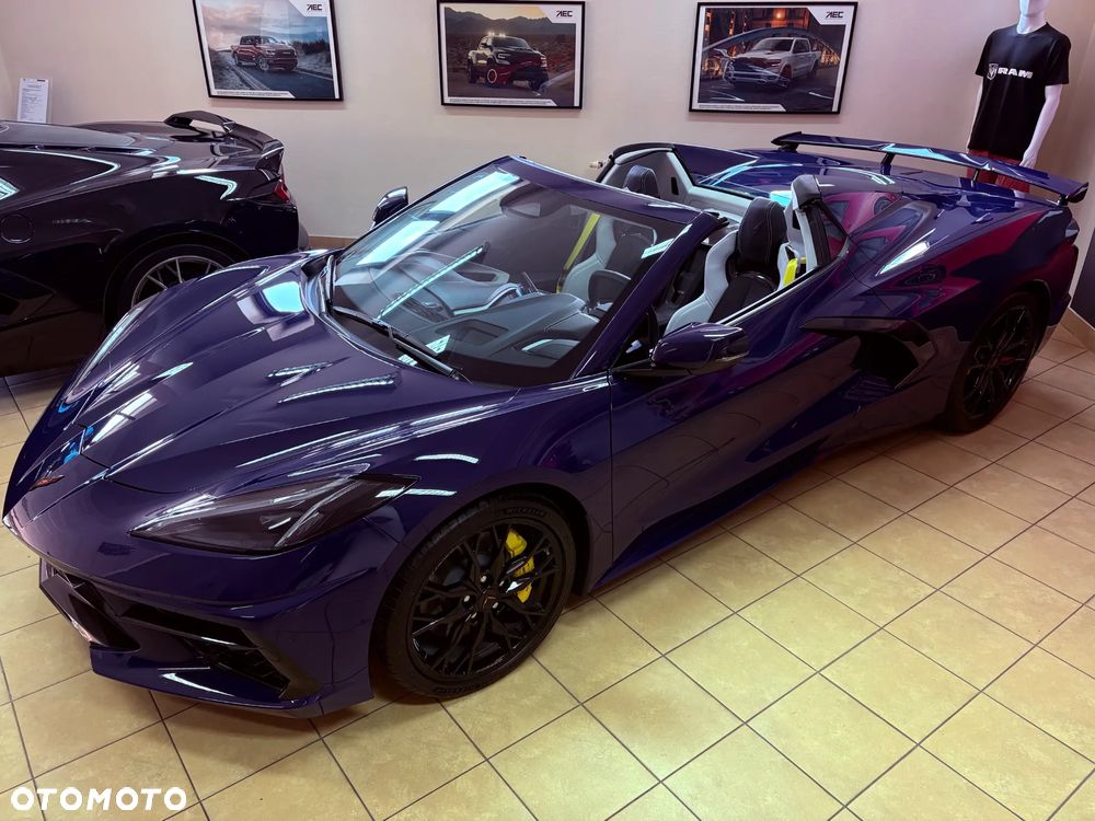 Chevrolet Corvette - 28