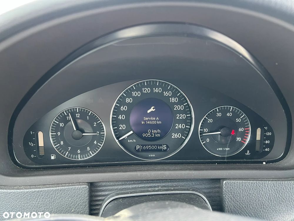 Mercedes-Benz CLK - 25