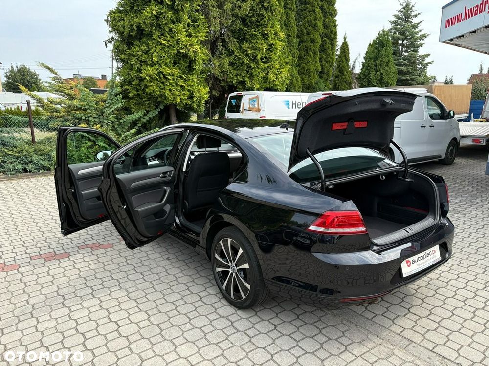 Volkswagen Passat - 34