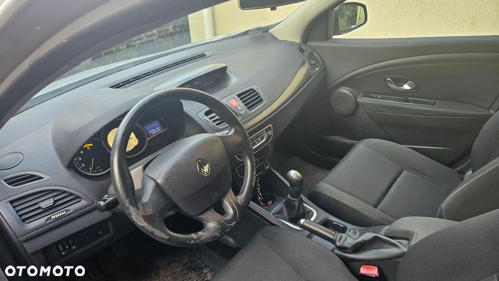 Renault Megane 1.5 dCi Expression - 6