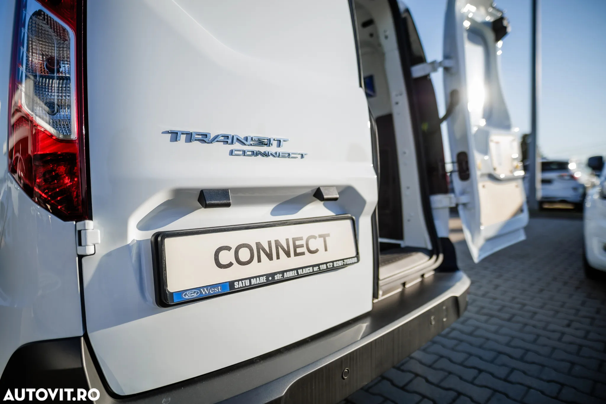 Ford Transit Connect - 7
