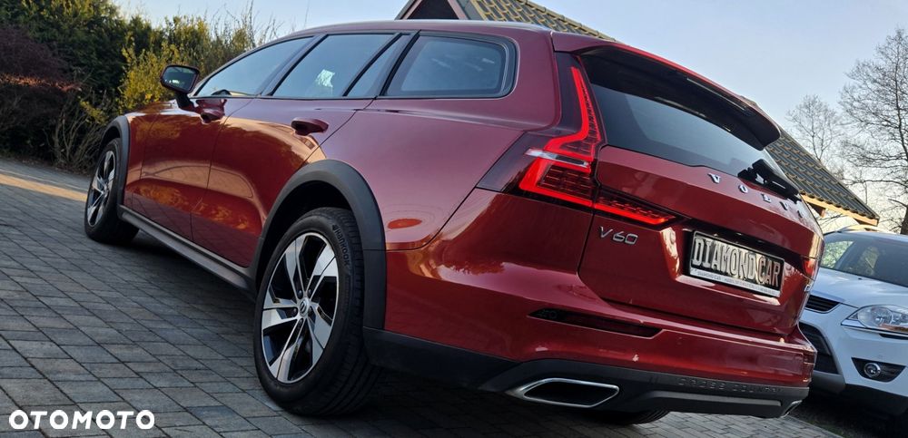 Volvo V60 Cross Country D4 AWD Geartronic Pro - 12
