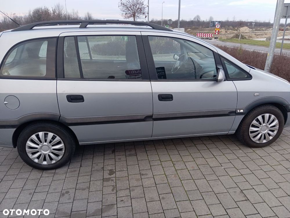 Opel Zafira 1.8 16V - 1