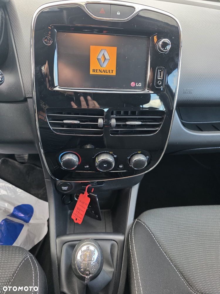 Renault Clio - 13