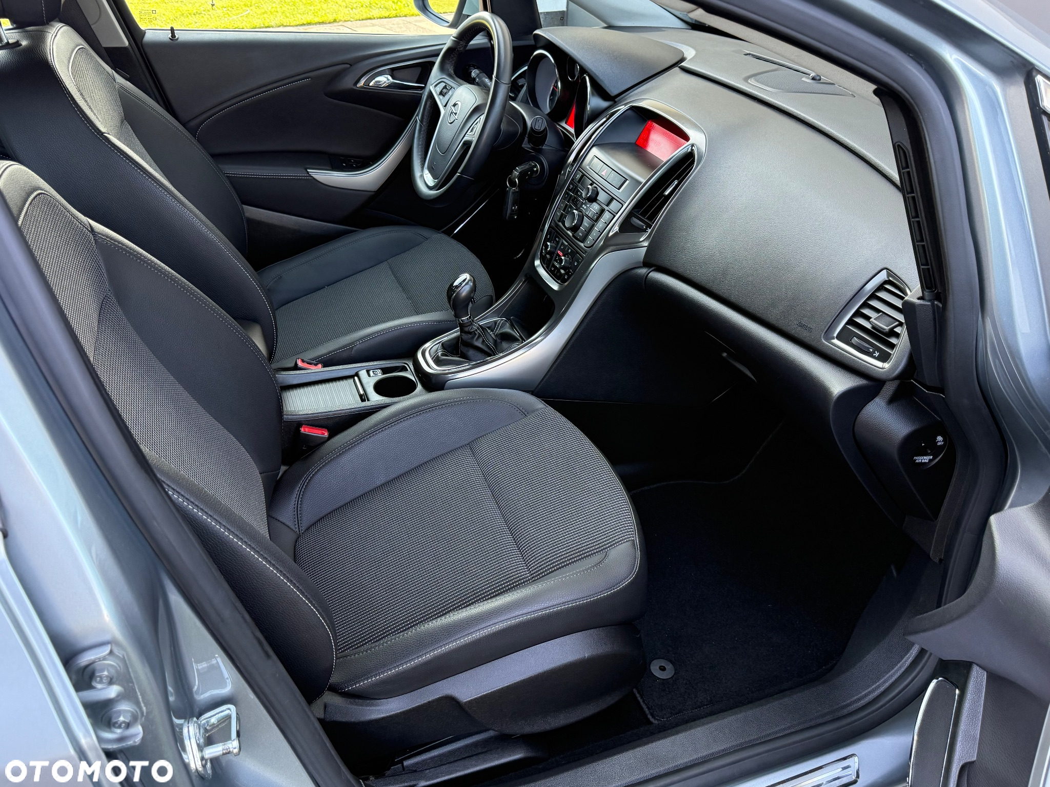 Opel Astra 1.7 CDTI DPF Sports Tourer Design Edition - 8