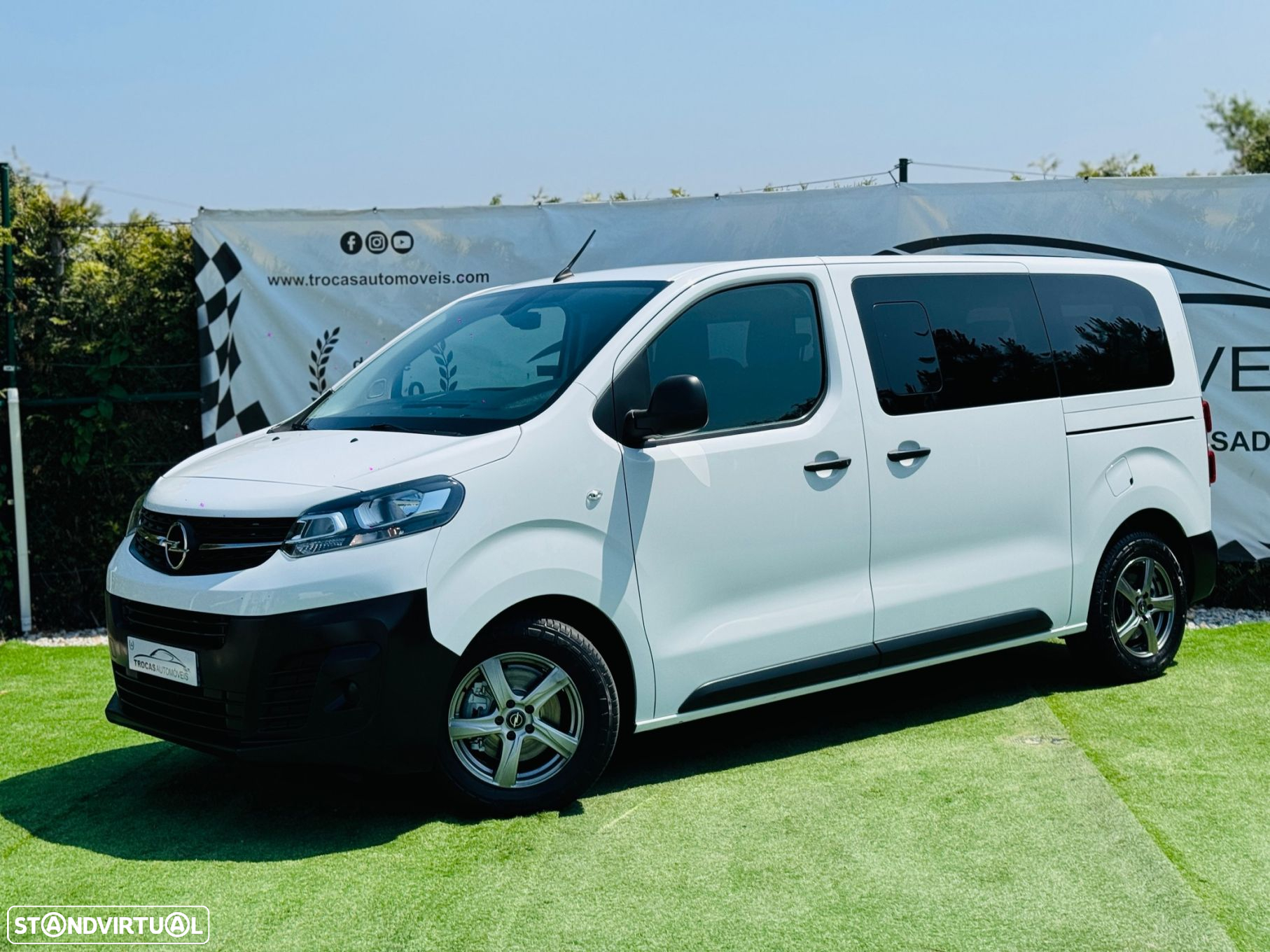 Opel Vivaro 1.5 CDTi L3H1 Essentia Inc - 4