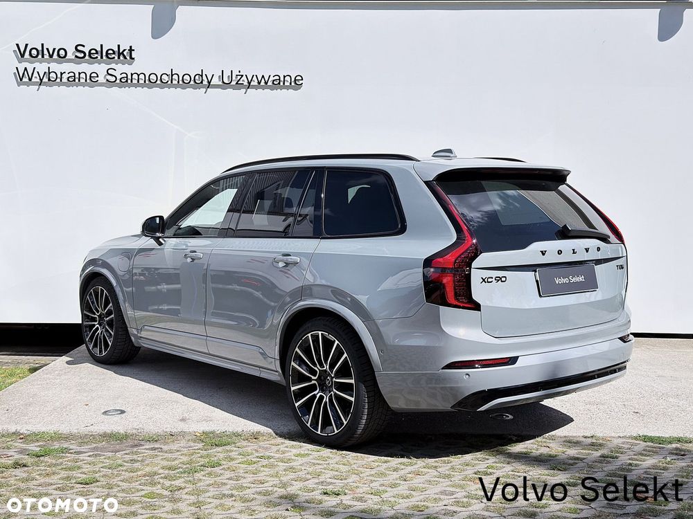 Volvo XC 90 - 9