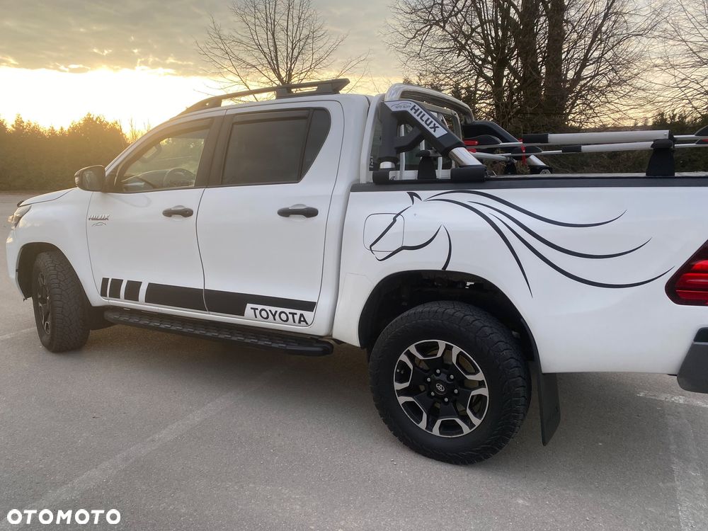 Toyota Hilux 2.4 D-4D Double Cab DLX 4x4 - 9