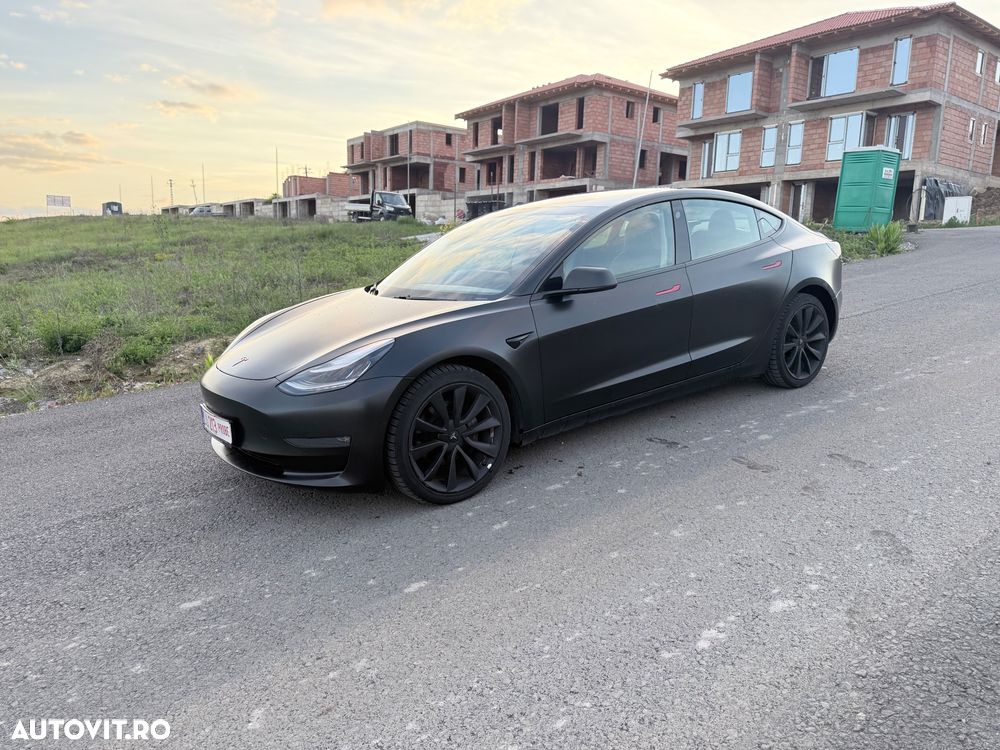 Tesla Model 3 Langstreckenbatterie Allradantrieb Dual Motor - 1
