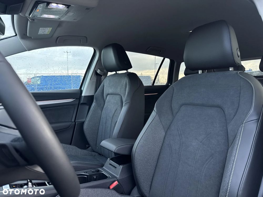 Volkswagen Golf 1.5 eTSI OPF DSG Life - 12