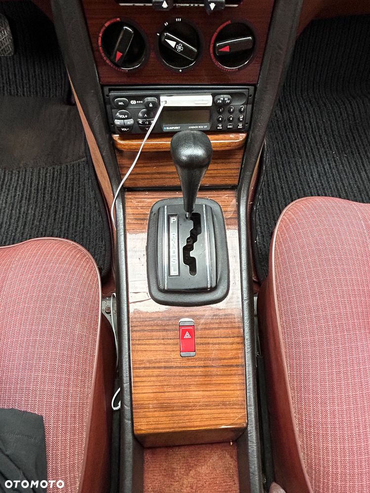 Mercedes-Benz W123 - 14