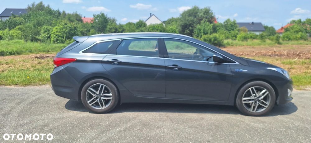 Hyundai i40 Kombi blue 1.7 CRDi Classic - 1