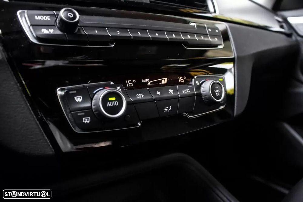 BMW X1 16 d sDrive Auto - 24