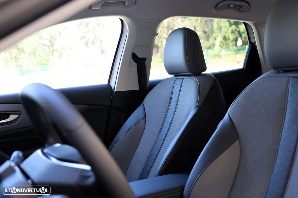 MG MGS5 EV 64 kWh Luxury - 9